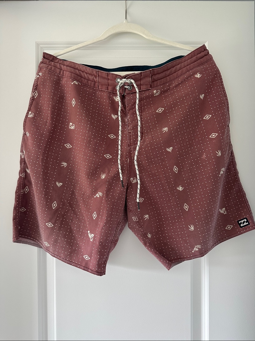 Billabong Men's Maroon Boardshorts with White Geometric Print